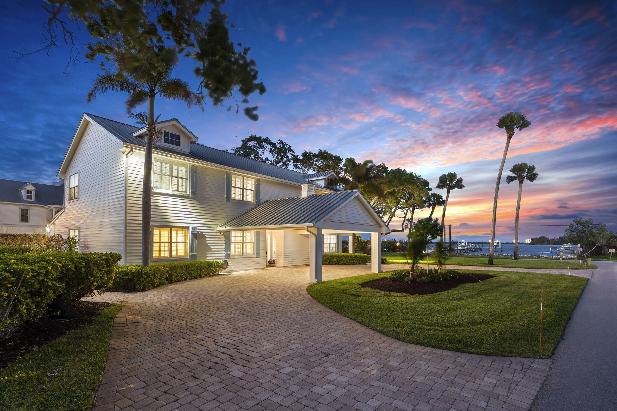 2529 N Indian River Drive