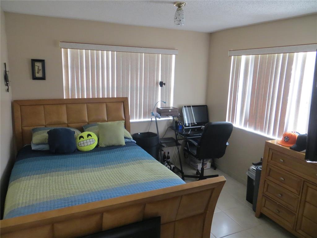 Hollywood Beach Heights S - Residential Income