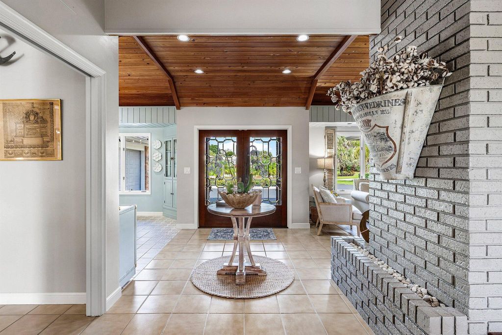 Photo of 427 Glenbrook Drive, Atlantis, FL 33462 (MLS # R11135211)