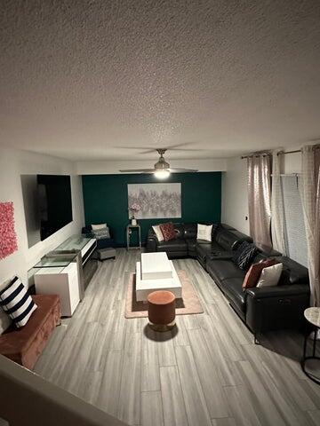 HERITAGE VILLAGE OF P B LAKES - Residential Lease