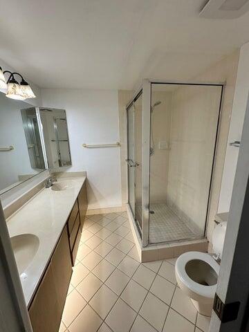 HERITAGE VILLAGE OF P B LAKES - Residential Lease