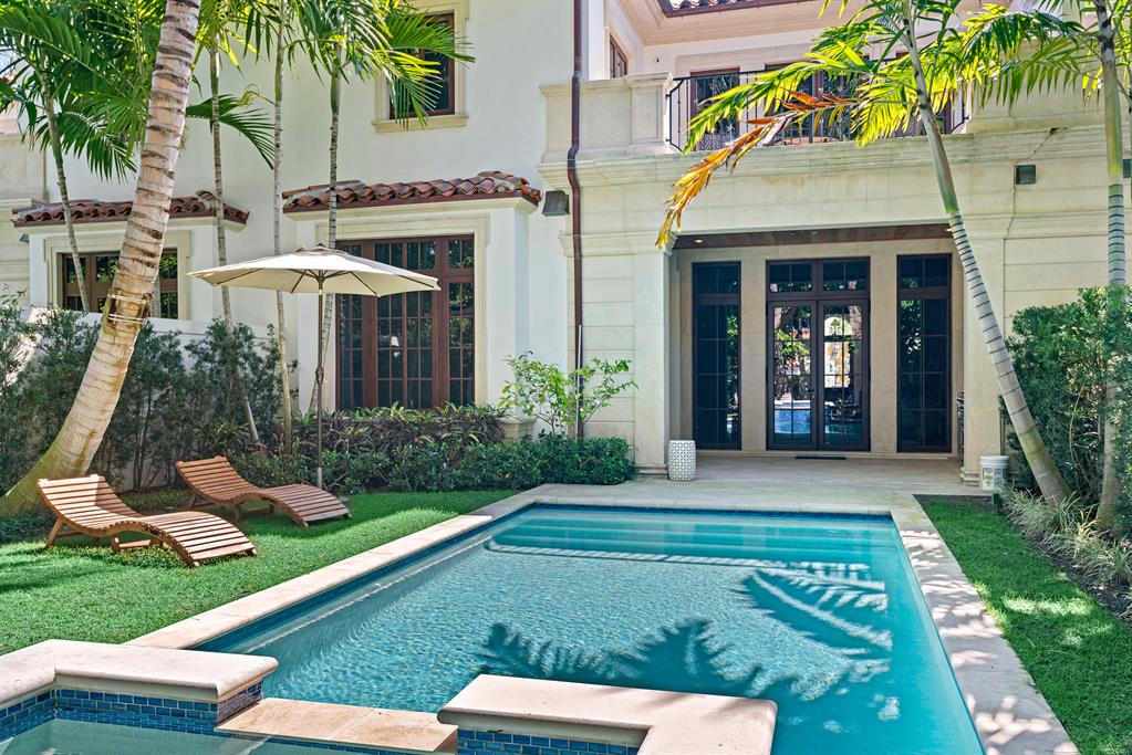 PALLAZZO VILLAS OF PALM B - Residential