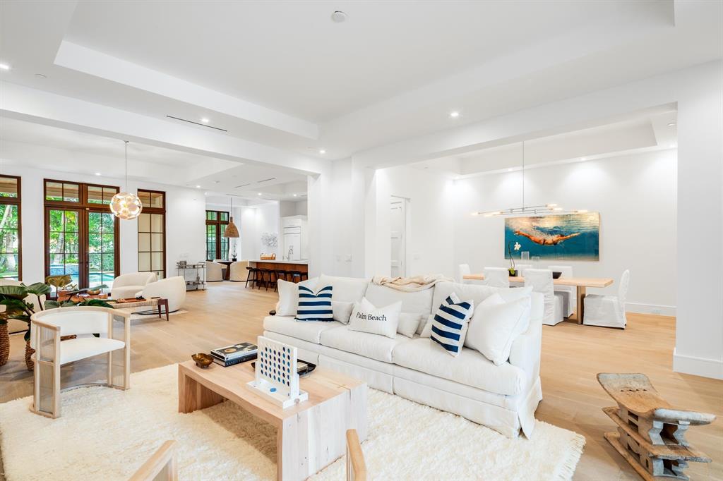 PALLAZZO VILLAS OF PALM B - Residential