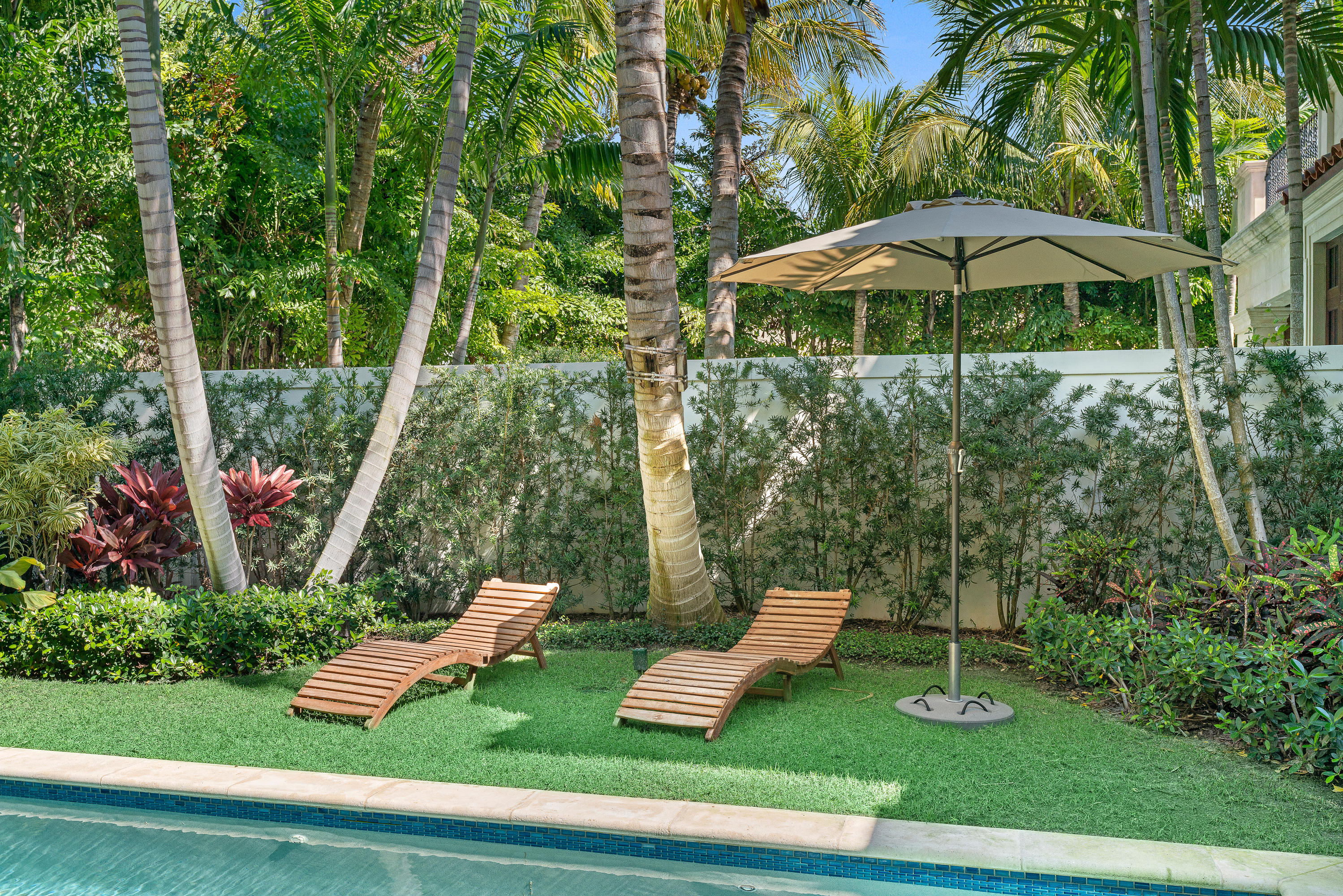 PALLAZZO VILLAS OF PALM BEACH CONDO - Residential