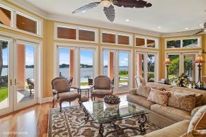 HIGH POINT - Residential