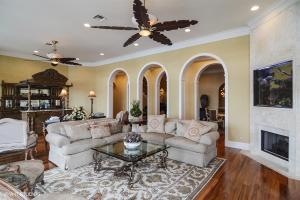 HIGH POINT - Residential