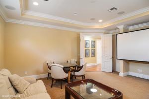 HIGH POINT - Residential