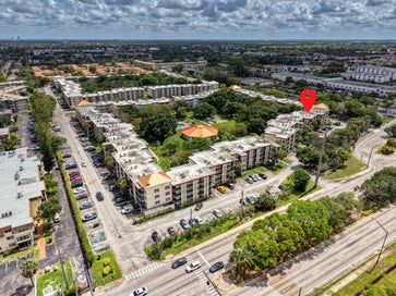 3070 NW 48th Terrace 405 Lauderdale Lakes FL 33313