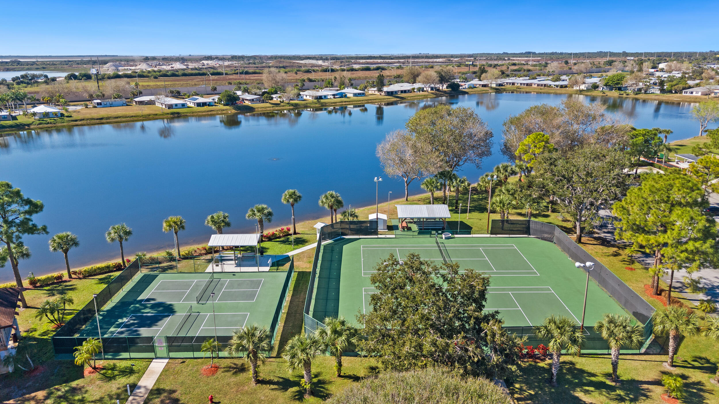 SPANISH LAKES FAIRWAYS NE PHASE - Residential