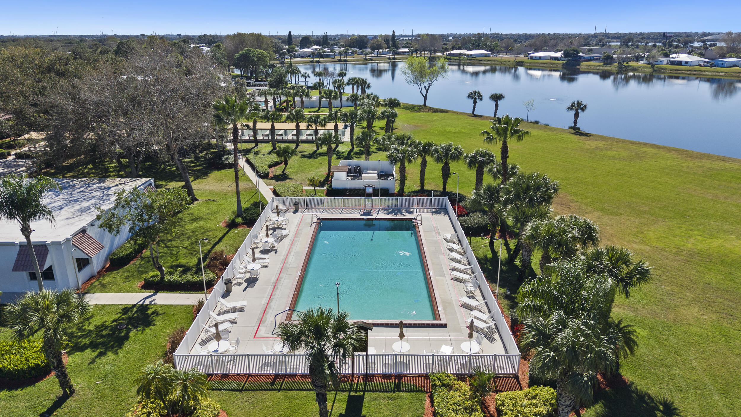 SPANISH LAKES FAIRWAYS NE PHASE - Residential