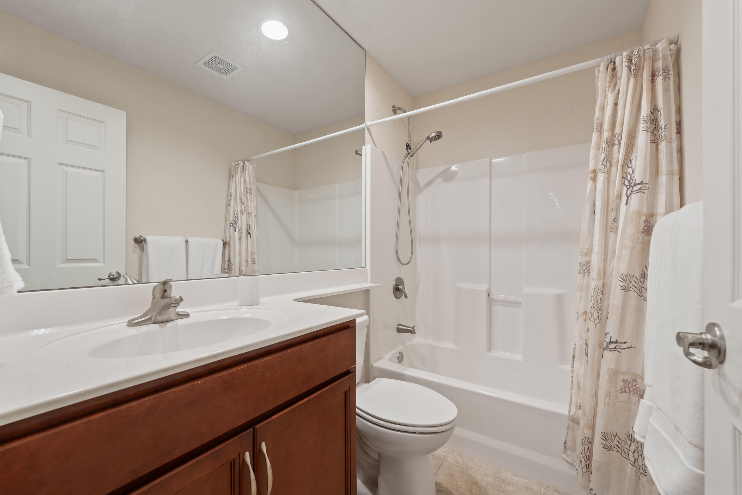 SPANISH LAKES FAIRWAYS NE PHASE - Residential