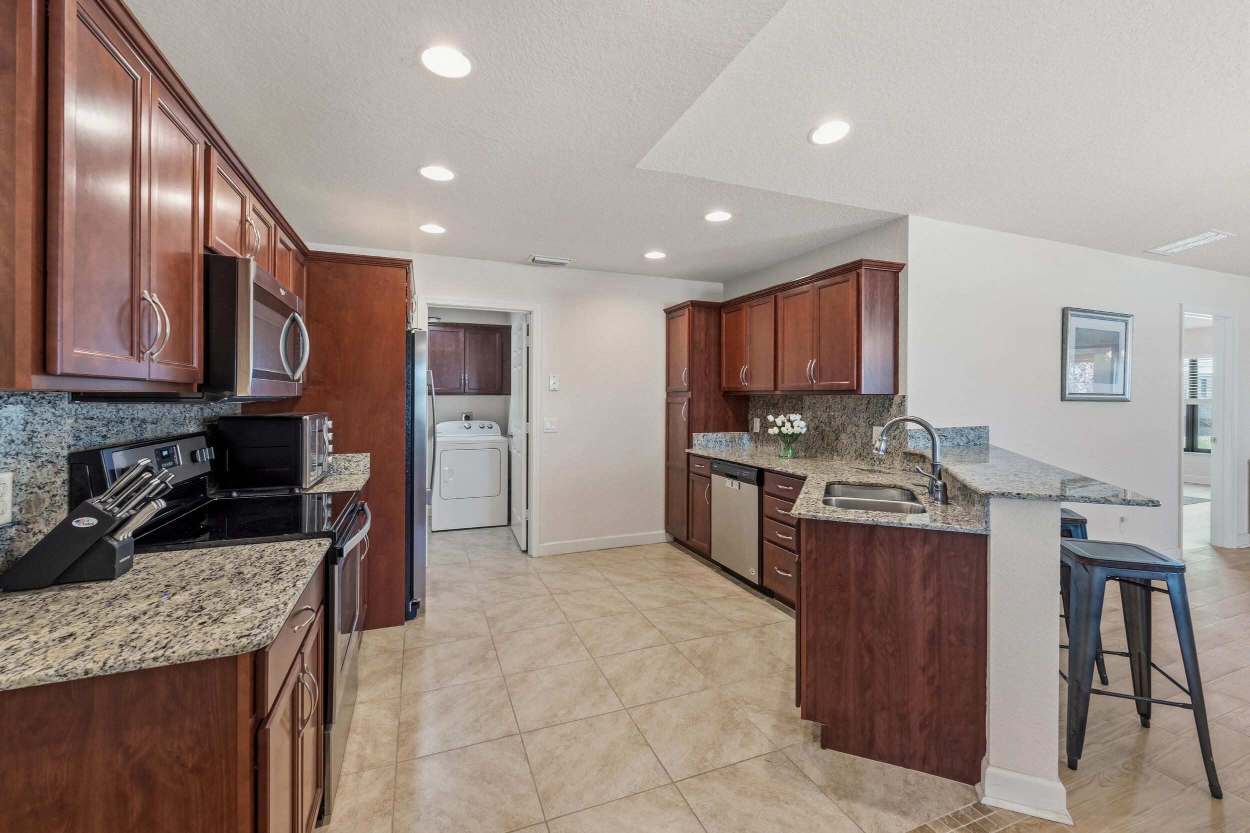 SPANISH LAKES FAIRWAYS NE PHASE - Residential