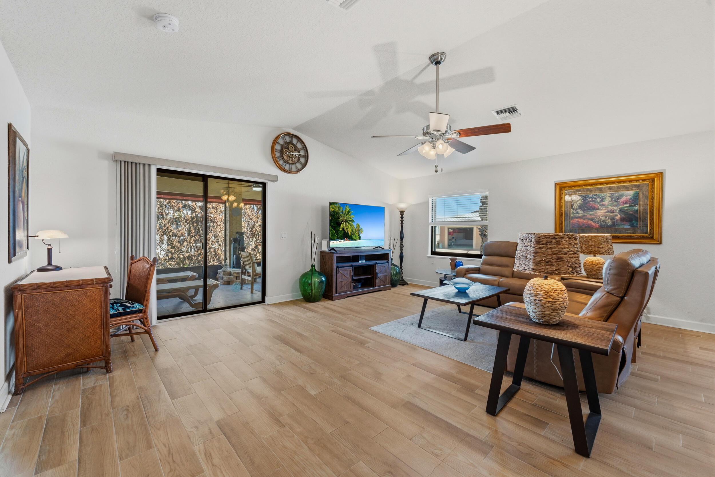 SPANISH LAKES FAIRWAYS NE PHASE - Residential