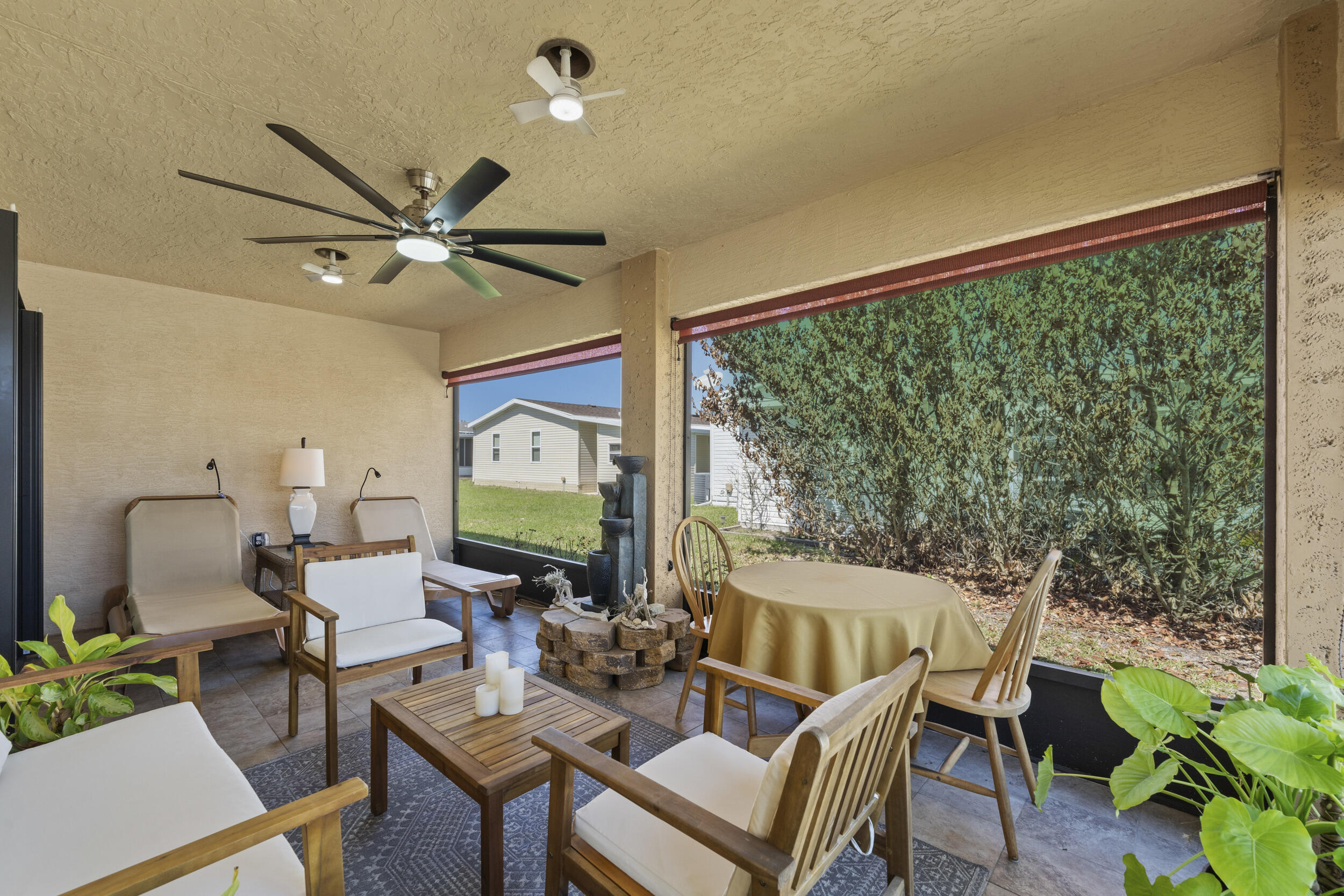 SPANISH LAKES FAIRWAYS NE PHASE - Residential