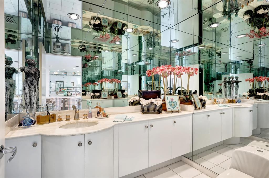 Delaire Country Club - Residential