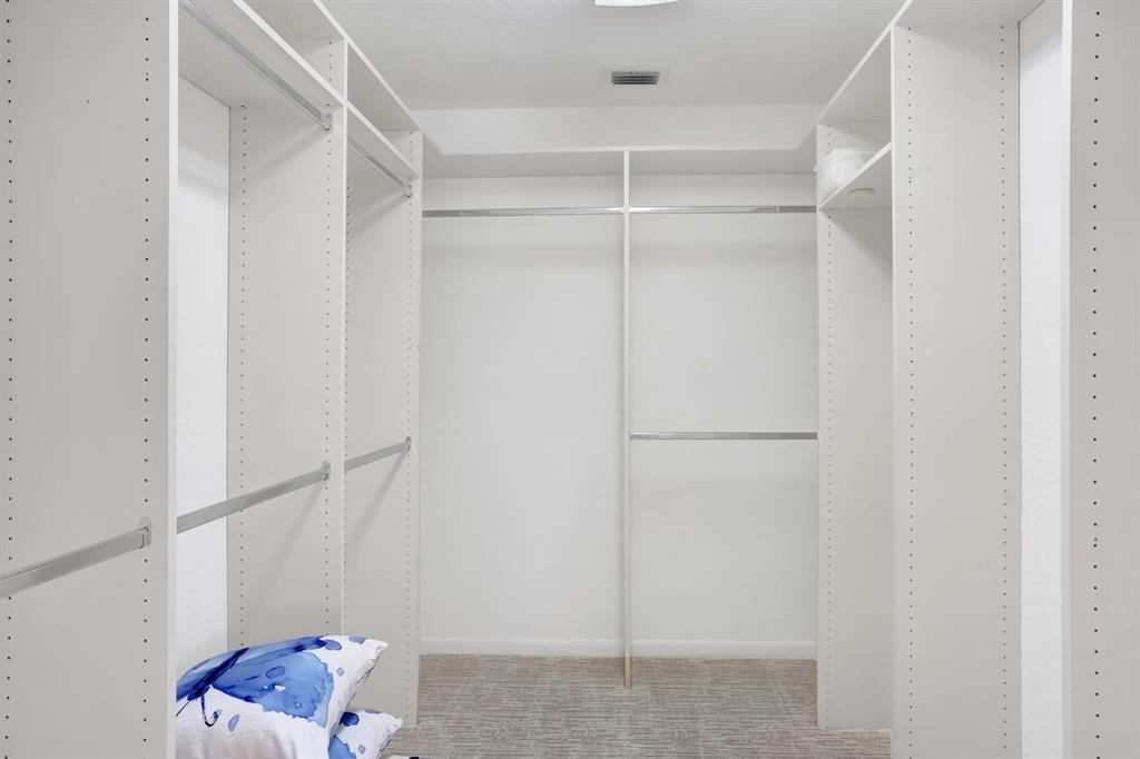 Delaire Country Club - Residential