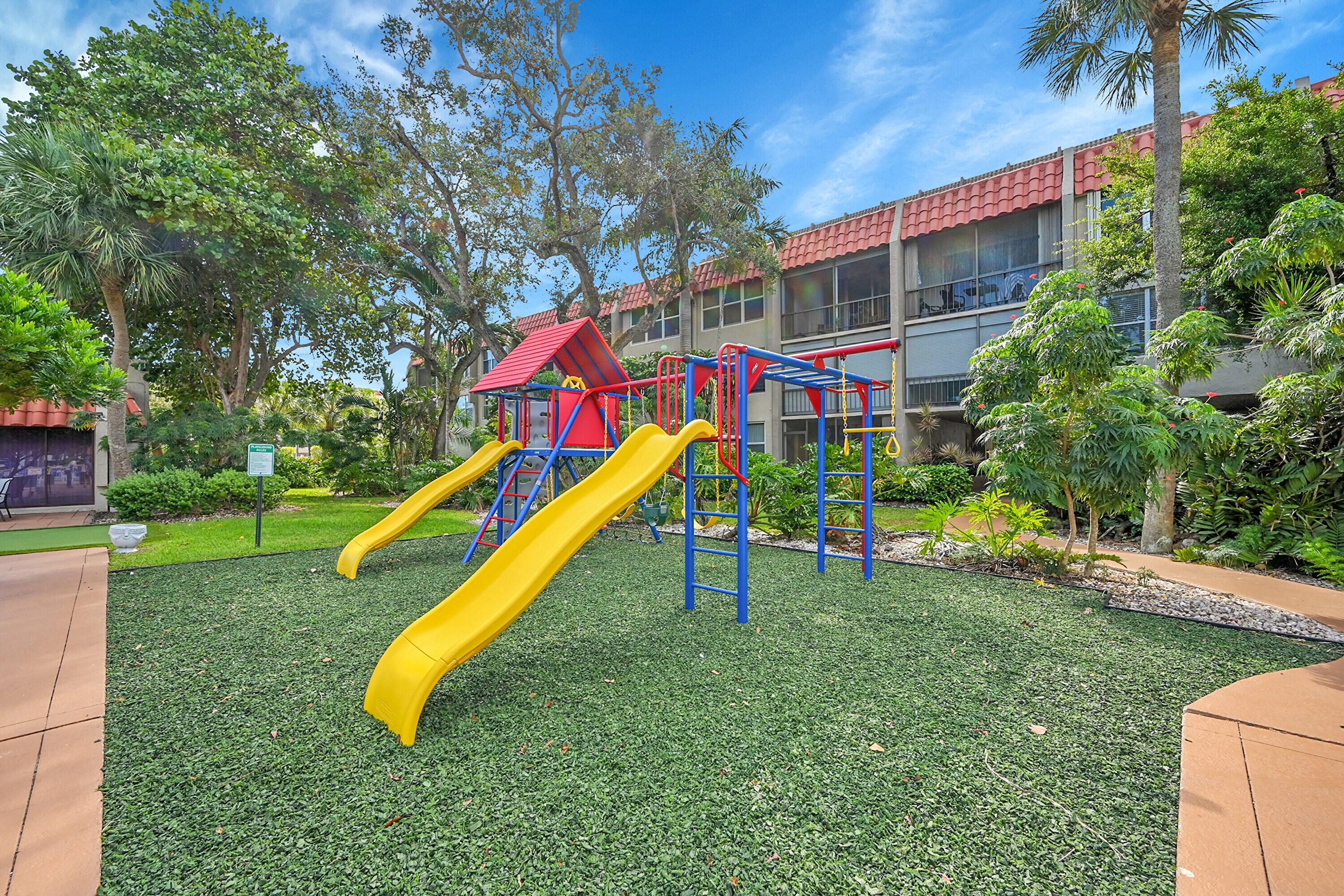 Island Club One - Residential