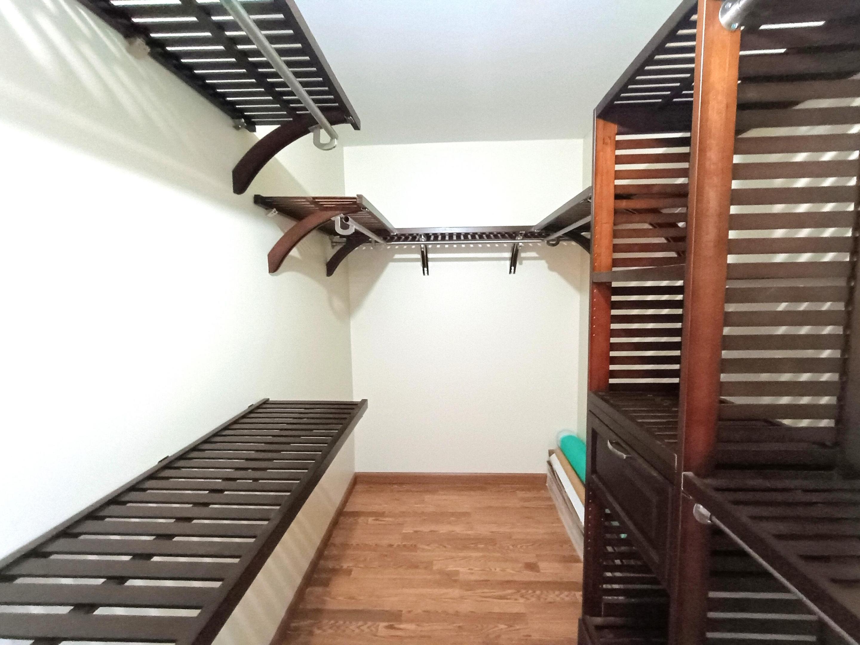 Island Club One - Residential