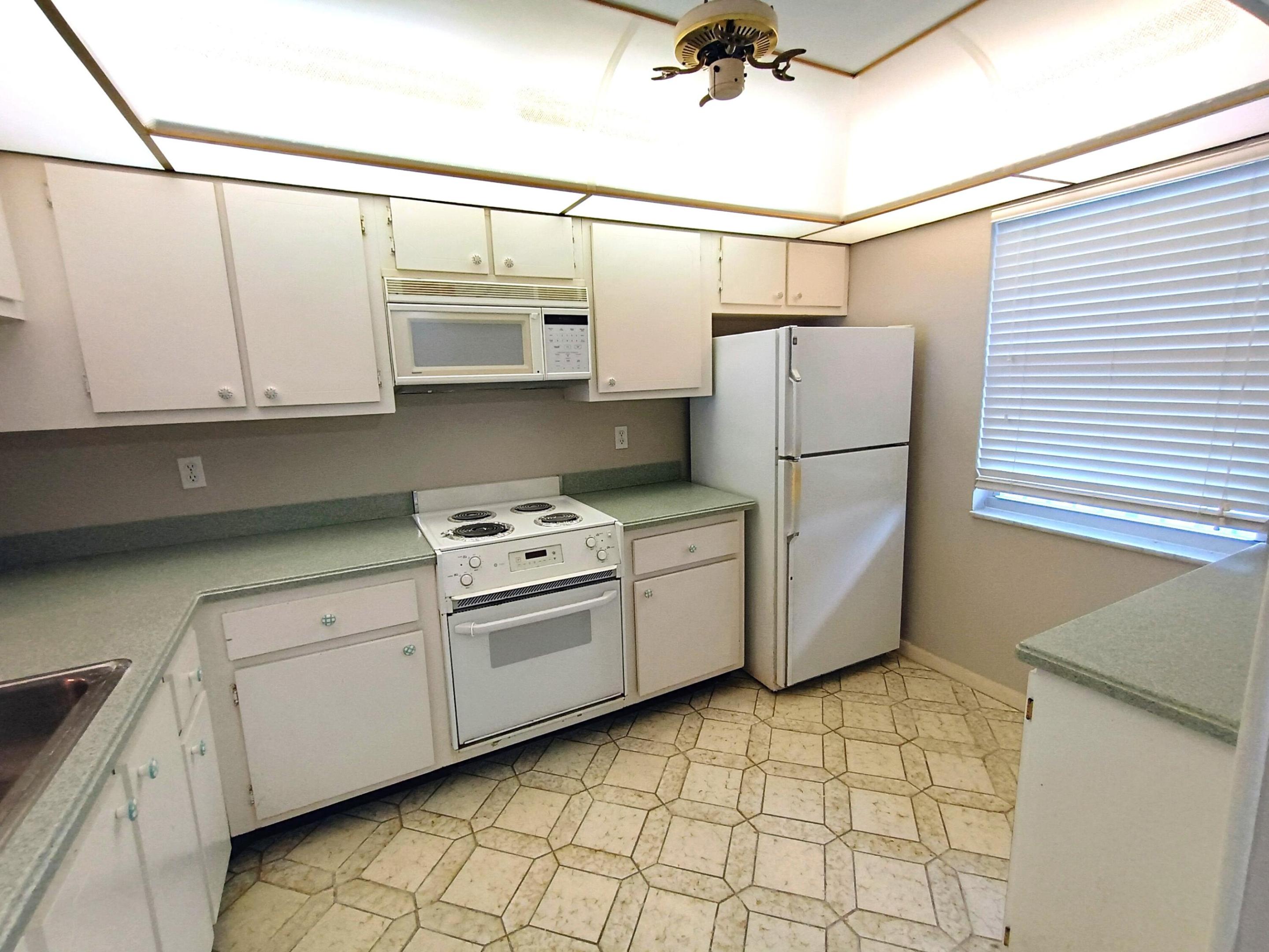 Island Club One - Residential