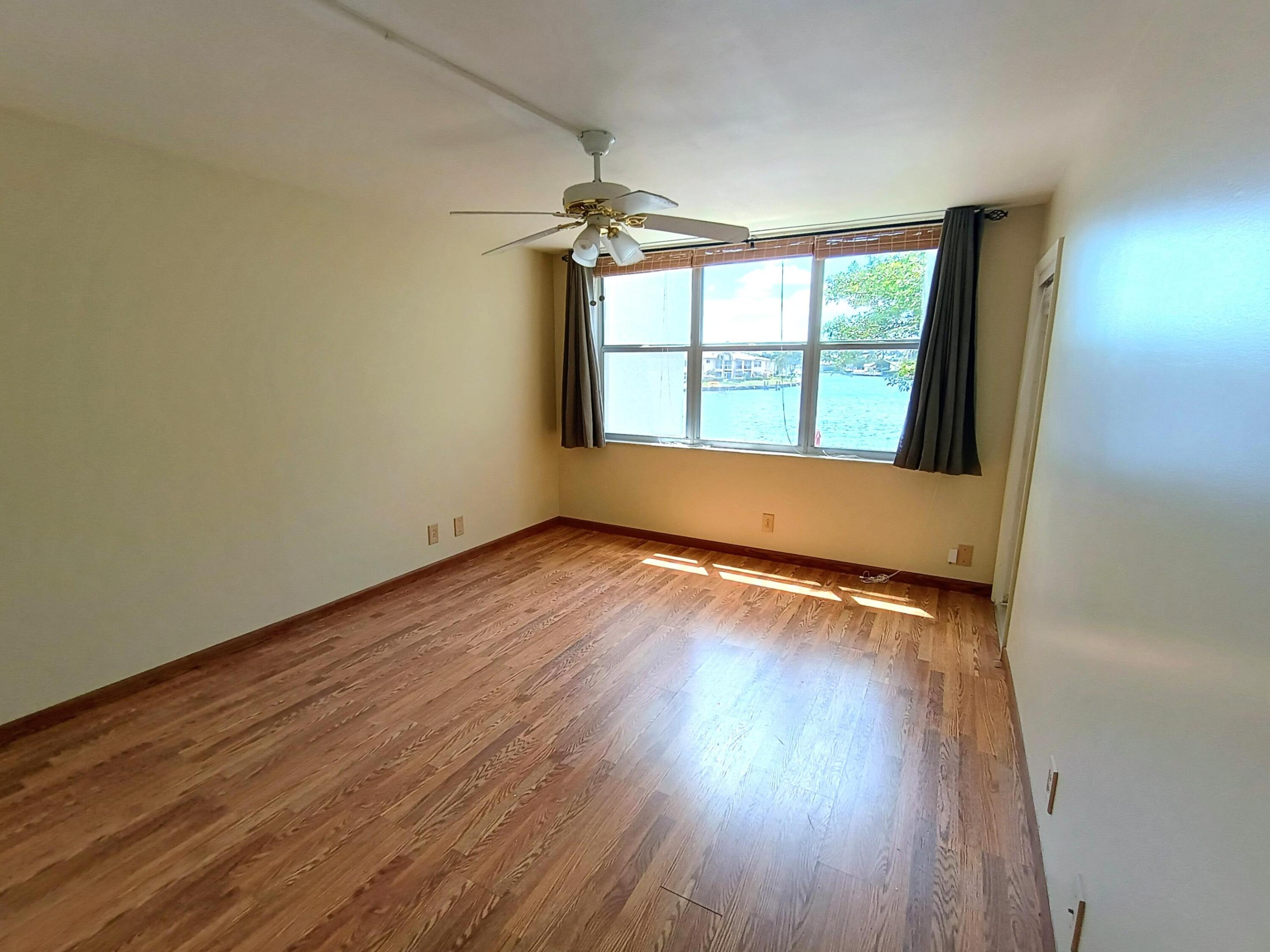 Island Club One - Residential