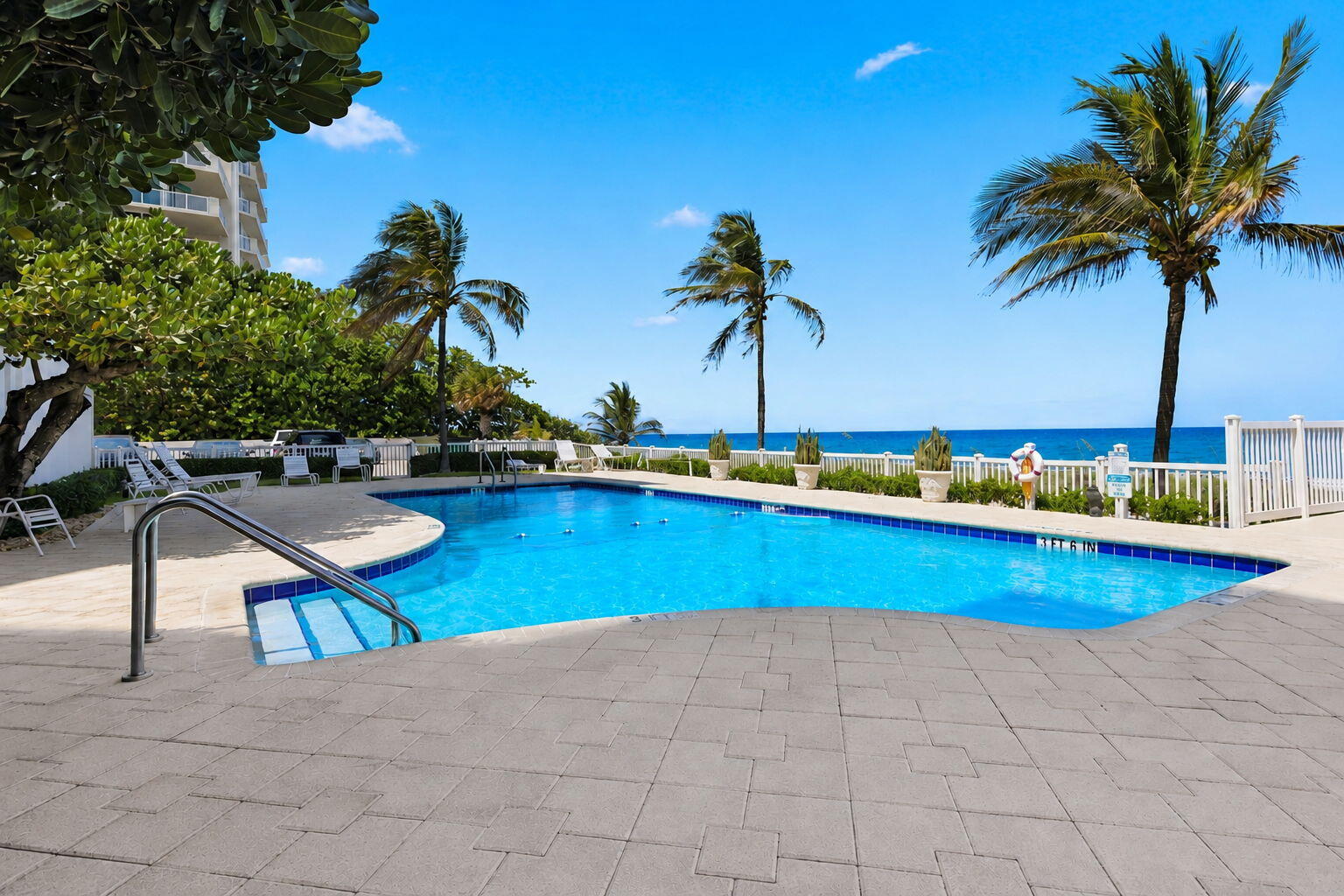 DIAMONDHEAD CONDO - Residential