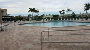 CRESTHAVEN VILLAS NO 17 COND DECL IN - Residential