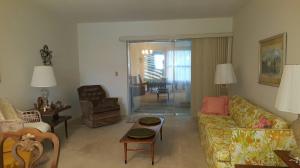 CRESTHAVEN VILLAS NO 17 COND DECL IN - Residential