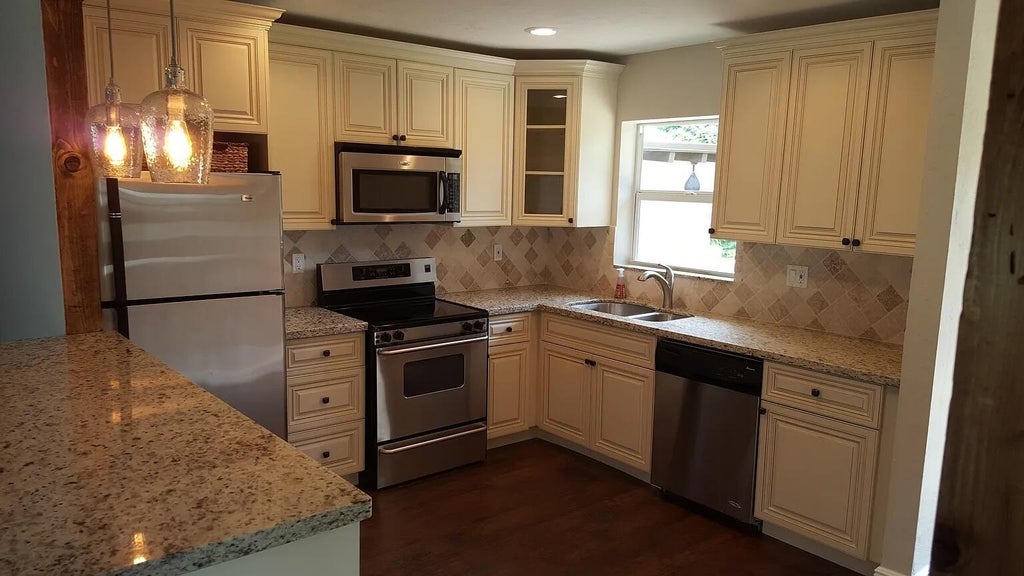 Photo of 160 NW 7th Street, Boca Raton, FL 33432 (MLS # R11109506)