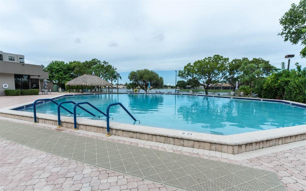 COLONY POINT - Residential