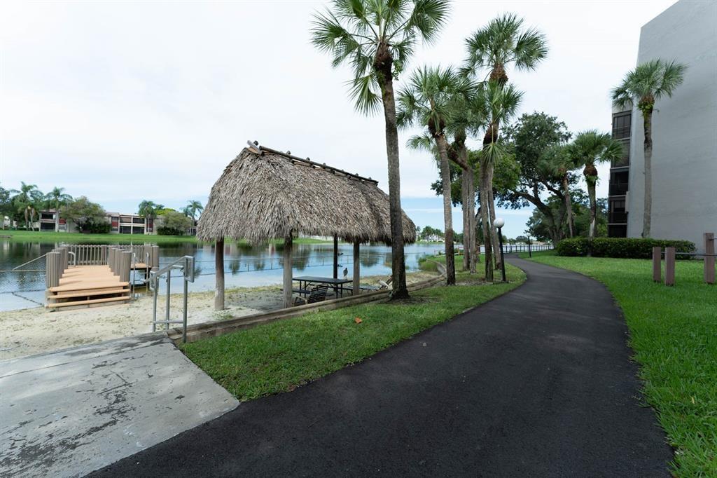COLONY POINT - Residential