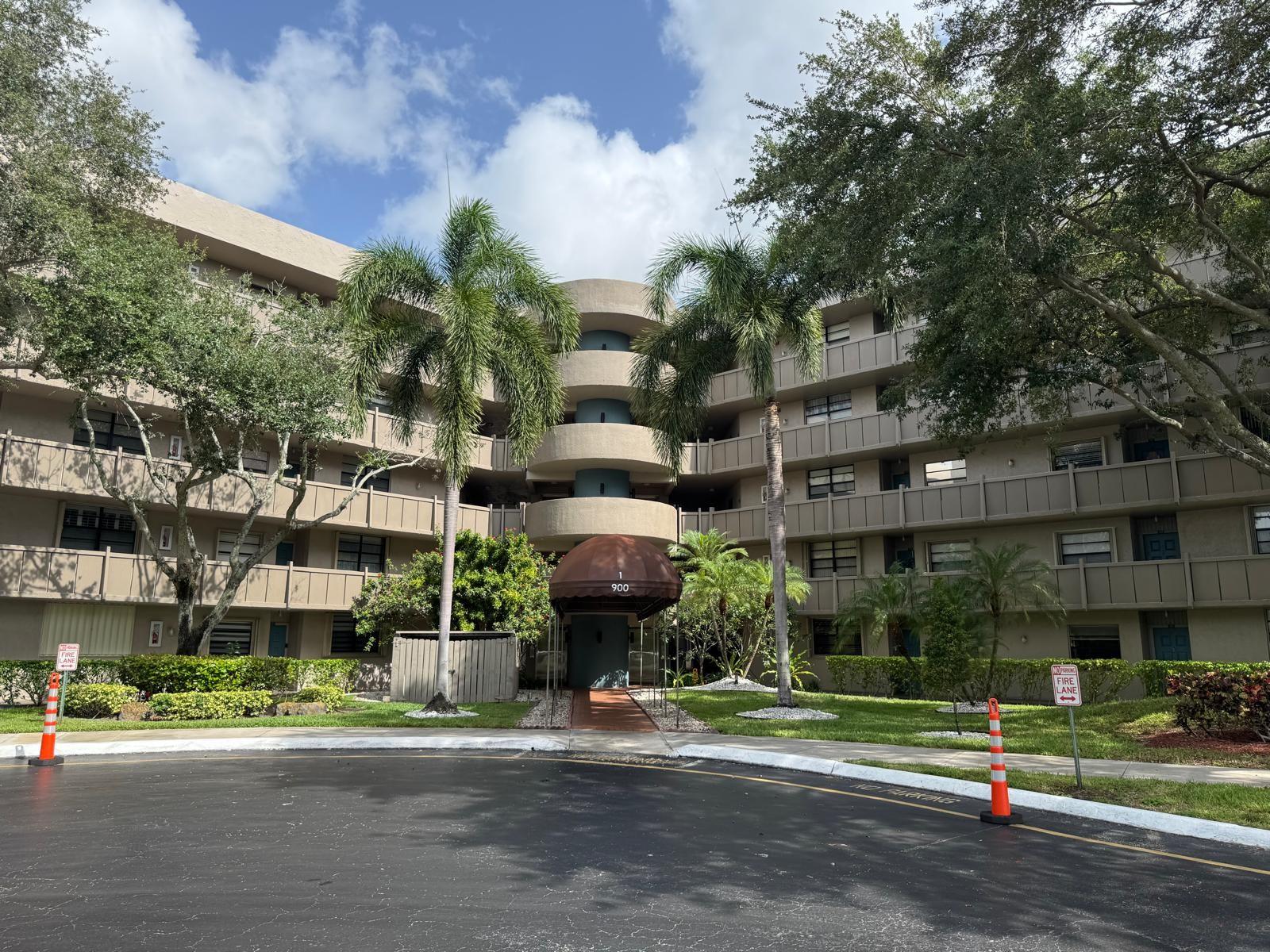 COLONY POINT - Residential
