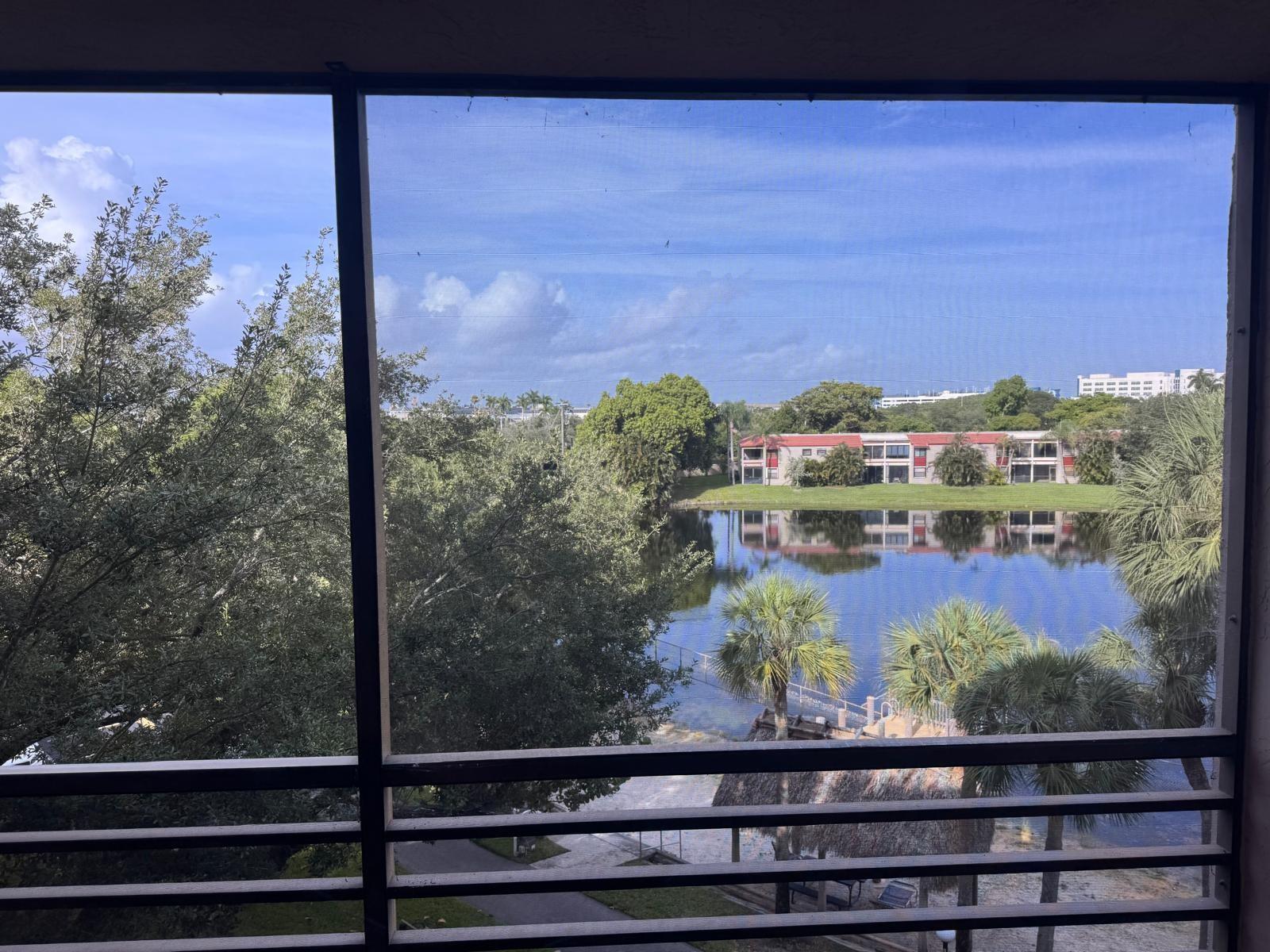 COLONY POINT - Residential