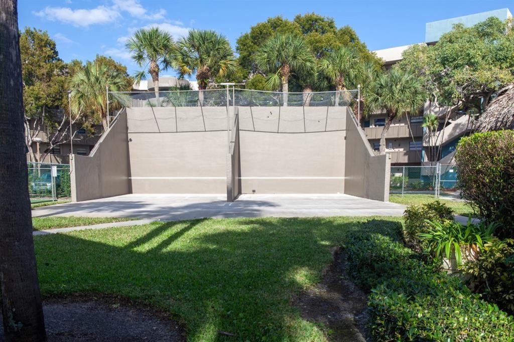COLONY POINT - Residential