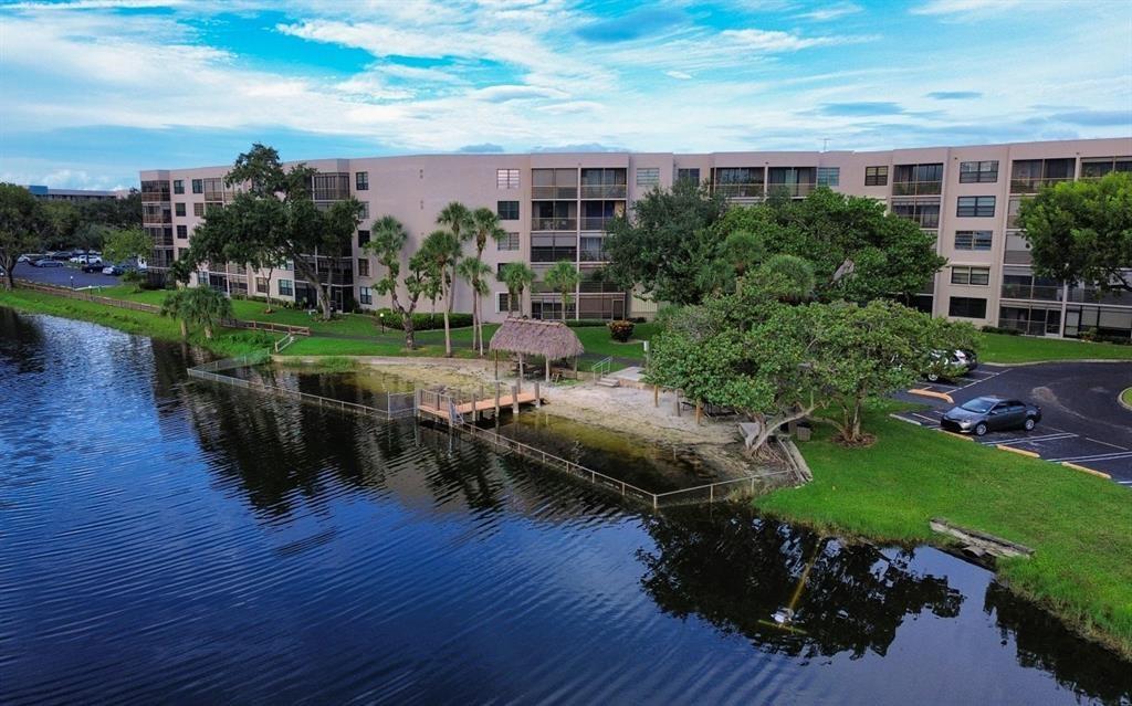 COLONY POINT - Residential