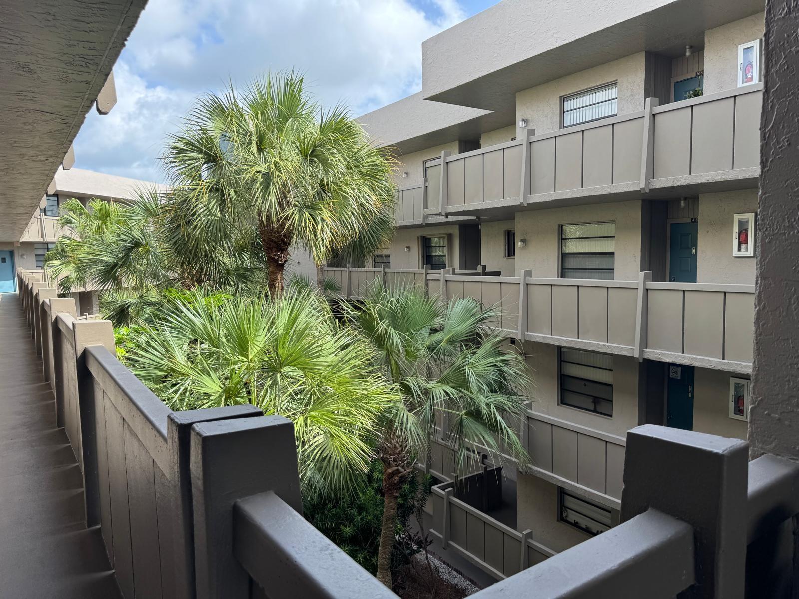 COLONY POINT - Residential