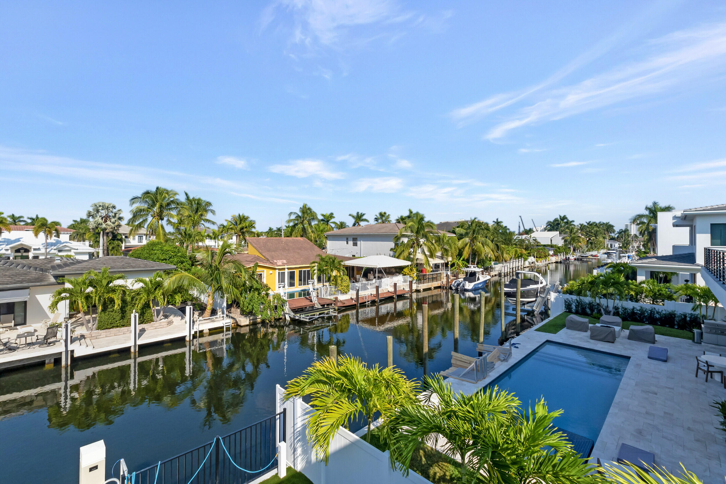 BOCA HARBOUR 4TH SEC - Residential