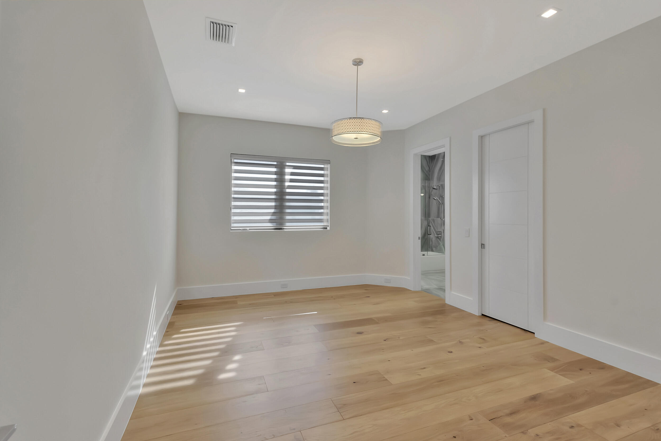 BOCA HARBOUR 4TH SEC - Residential