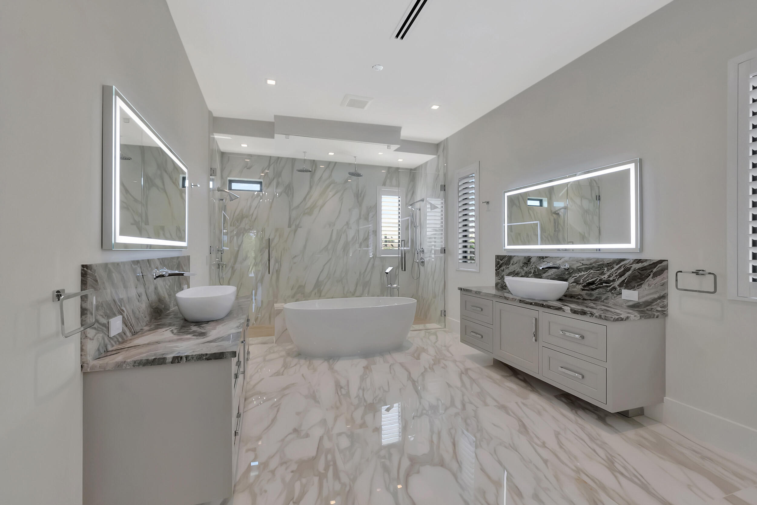 BOCA HARBOUR 4TH SEC - Residential