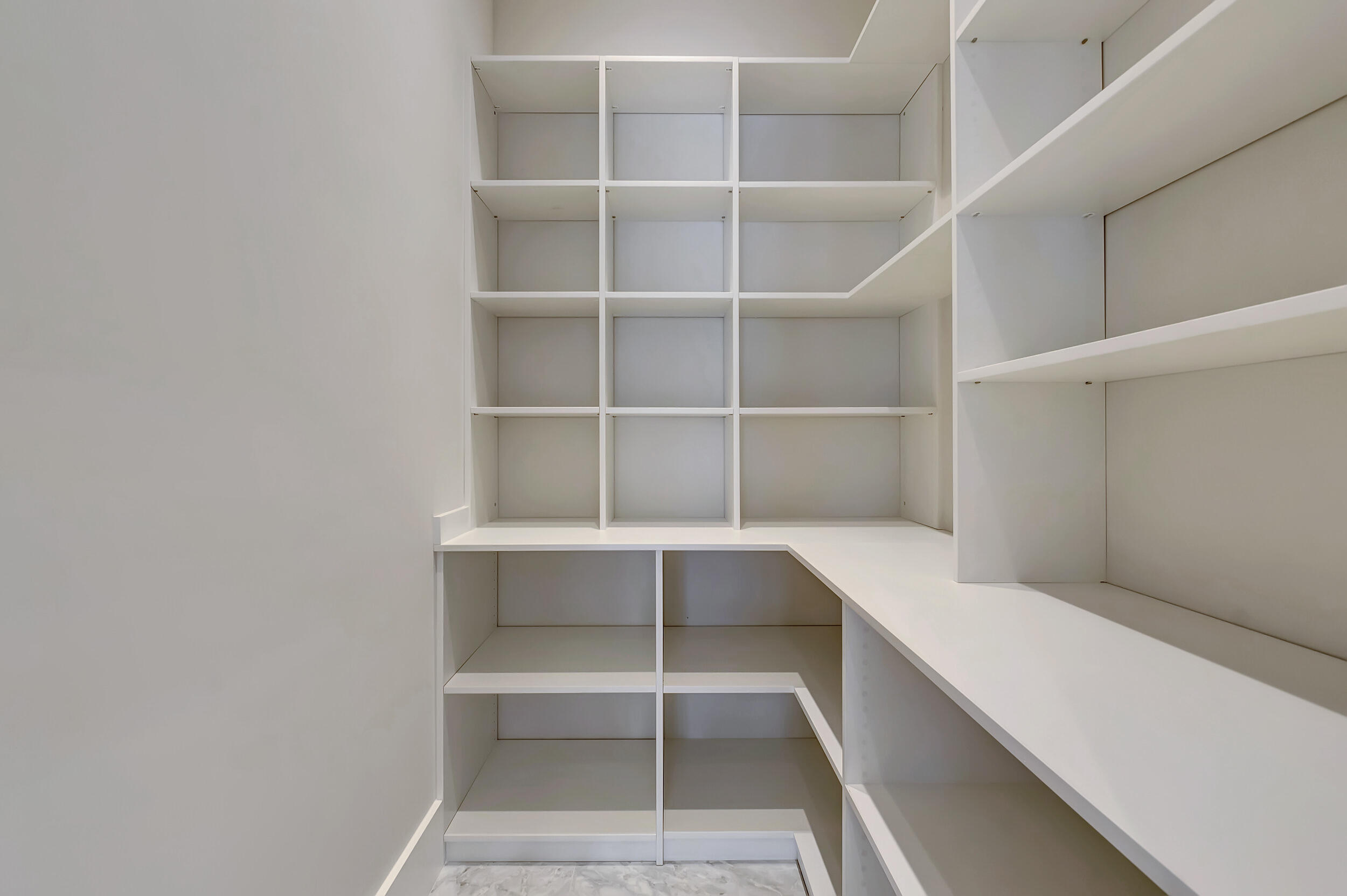 BOCA HARBOUR 4TH SEC - Residential