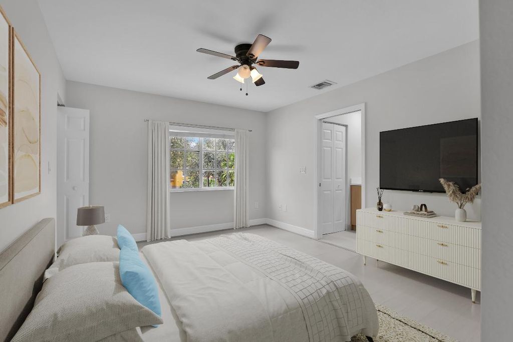 Photo of 6599 Old Farm Trail #6599, Boynton Beach, FL 33437 (MLS # R11114130)