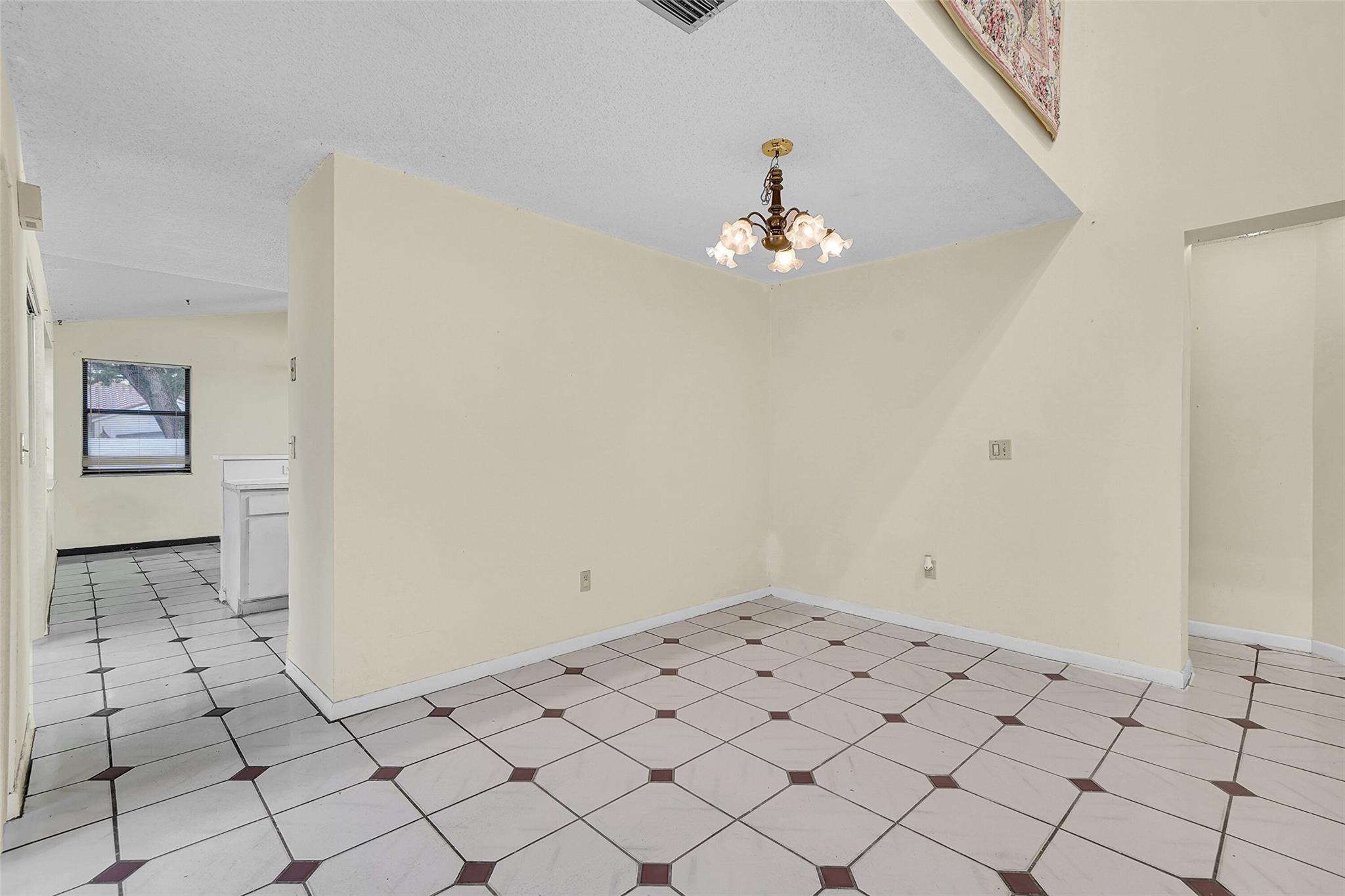 Falcons Lea 128-6 B - Residential