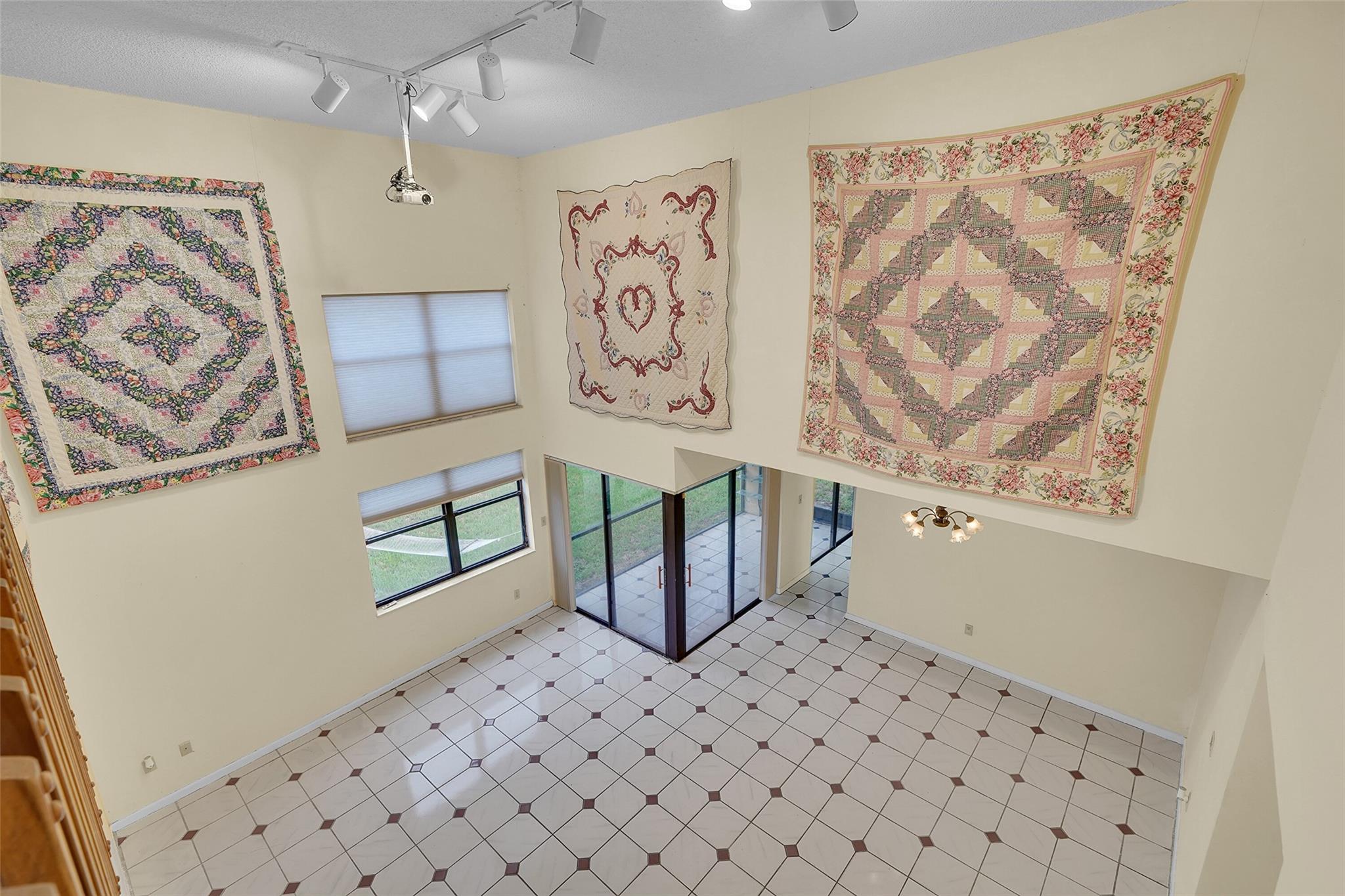 Falcons Lea 128-6 B - Residential