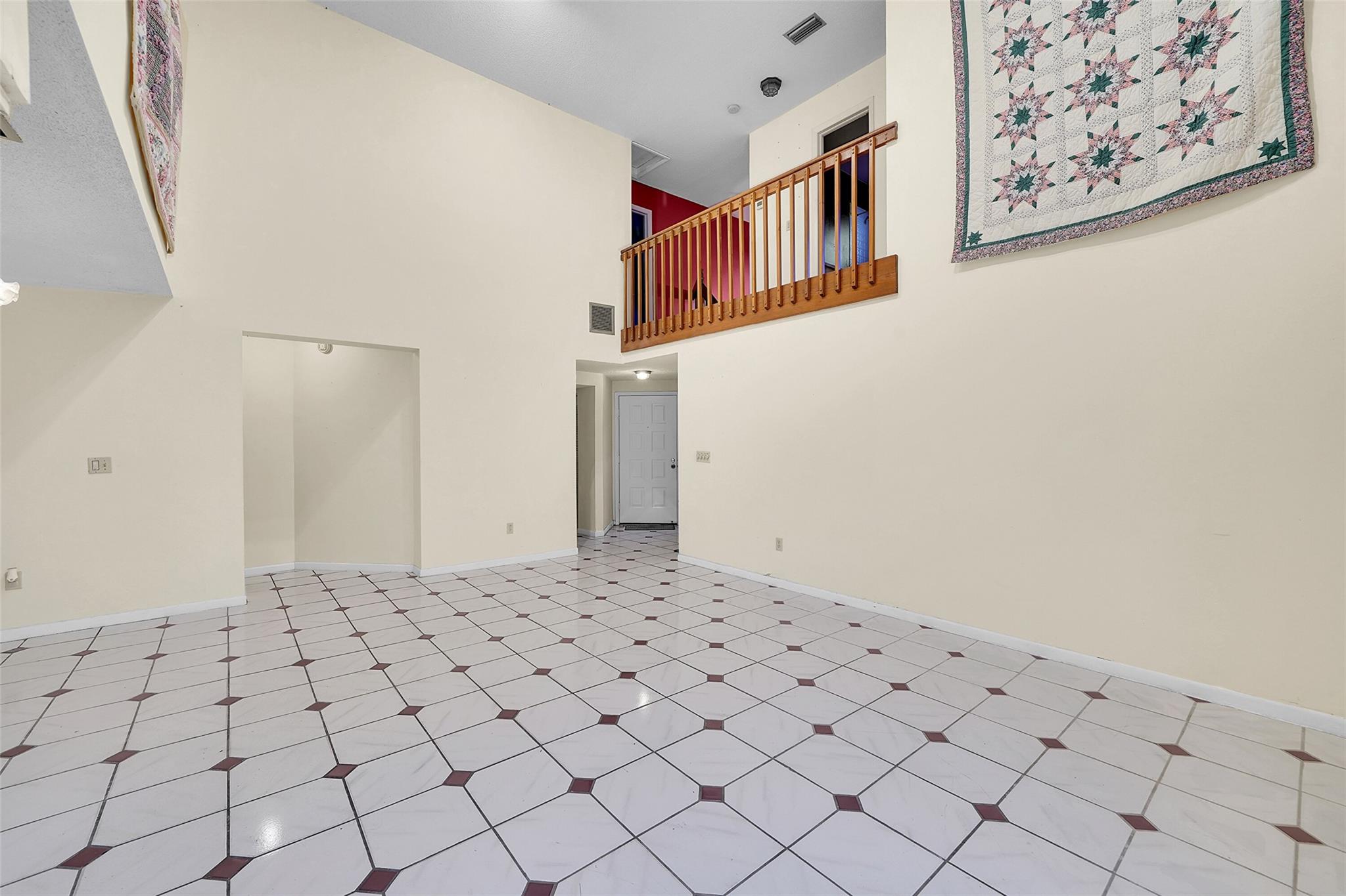 Falcons Lea 128-6 B - Residential