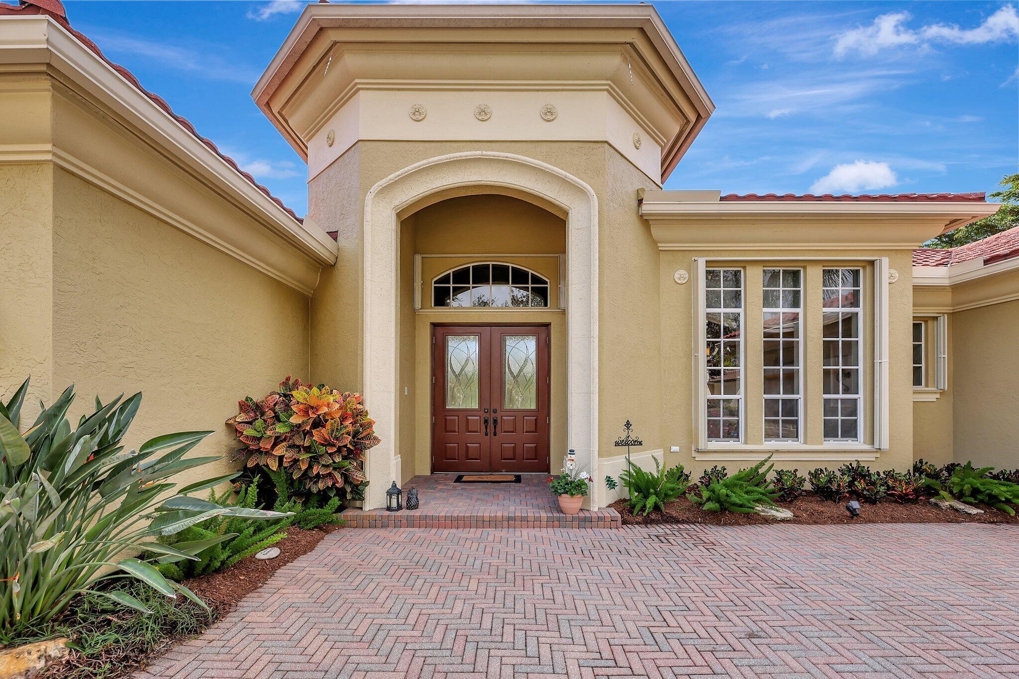 254 SW Harbor View Drive