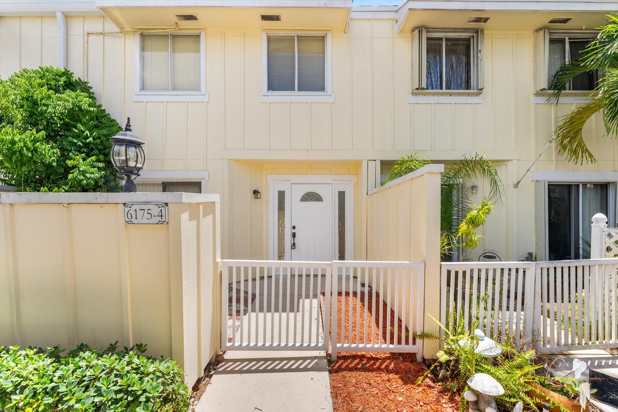 Live in the heart of Jupiter! This 3 bedroom, 2.5 bath townhome in Riverwalk offers an open living area, private patio, and two spacious en-suite bedrooms. Enjoy community amenities including 3 pools, tennis courts, basketball courts, playgrounds, boat/RV storage, and a boat ramp on the Loxahatchee River. Close to beaches, top-rated schools, shopping, and dining. HOA approval required; first, last, and security due at move-in.