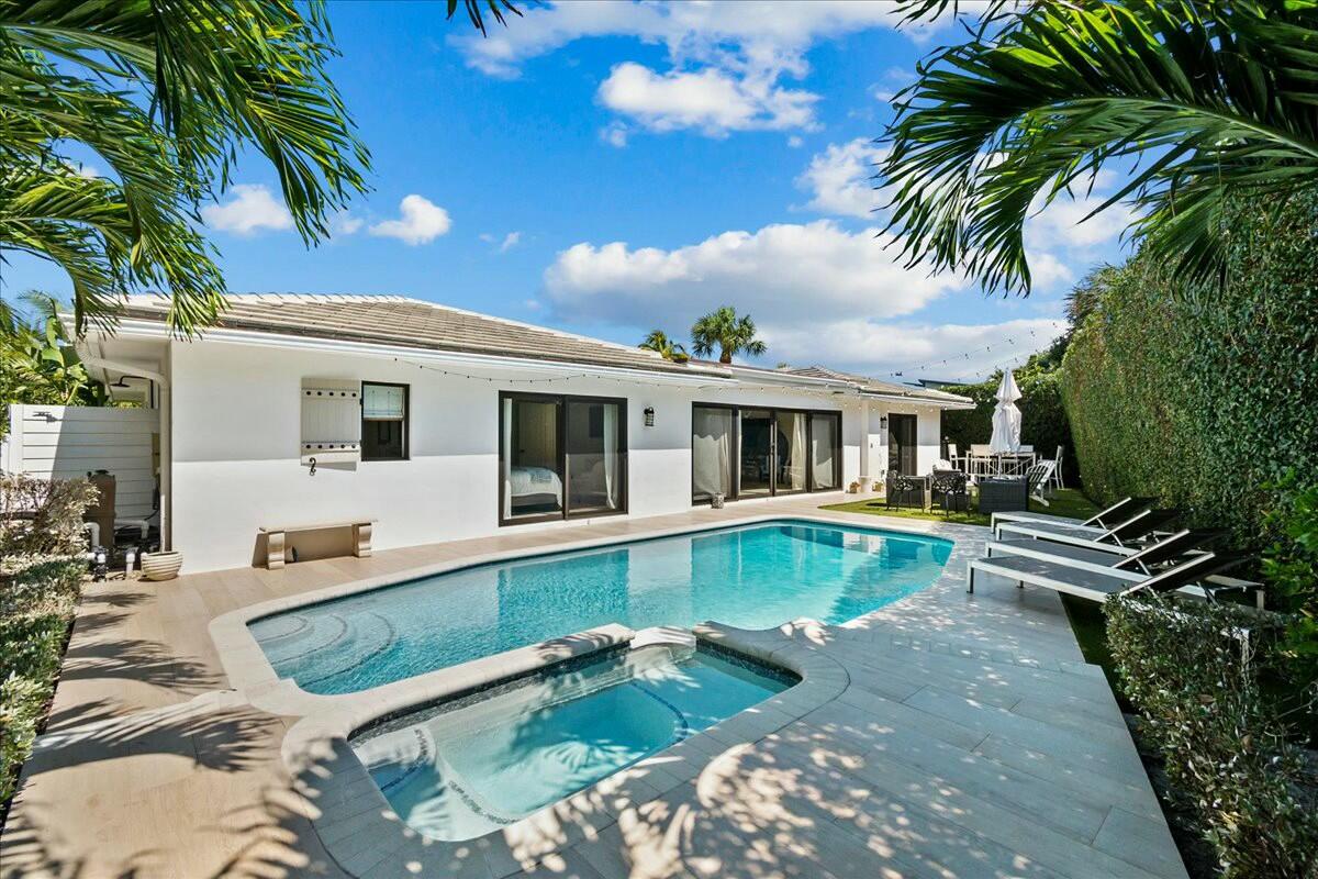 JUPITER INLET BEACH COLONY - Residential