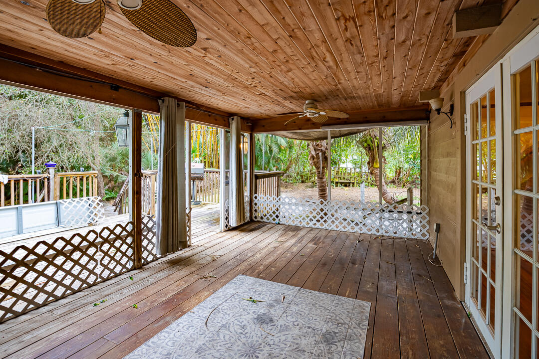 INDIAN RIVER ESTATES UNIT 9 - Residential