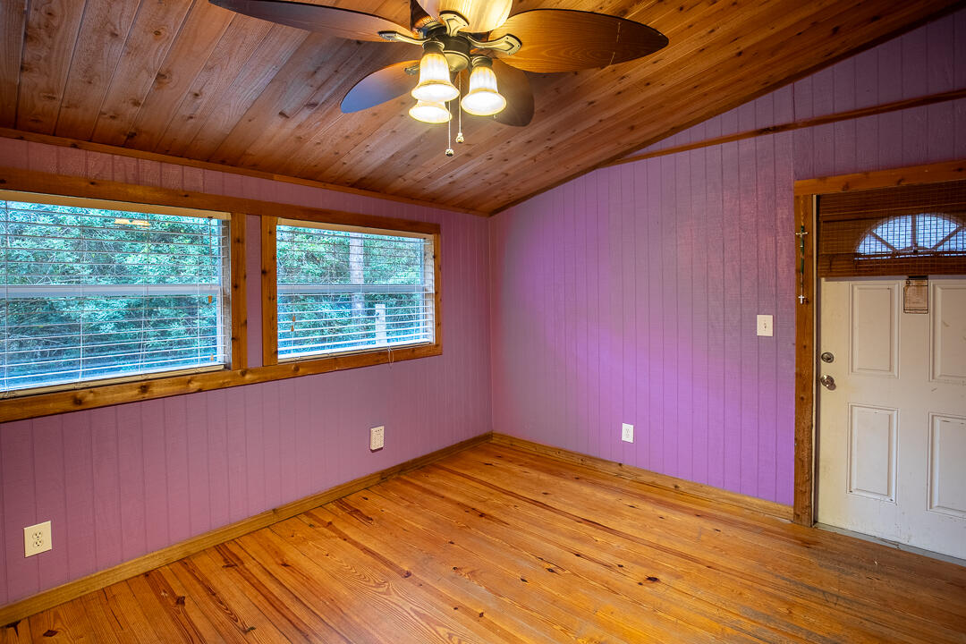 INDIAN RIVER ESTATES UNIT 9 - Residential