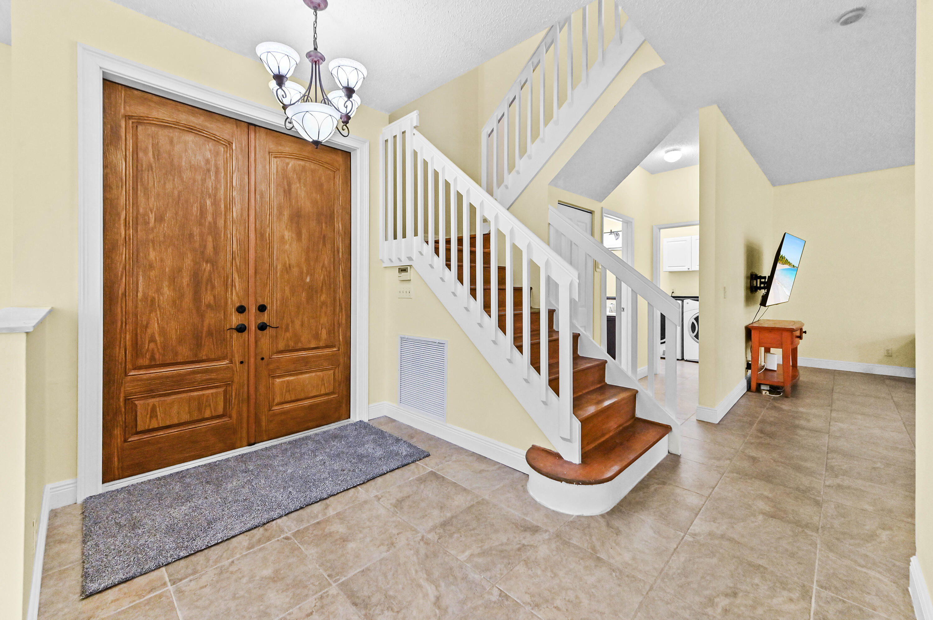 7570 PRESCOTT Lane