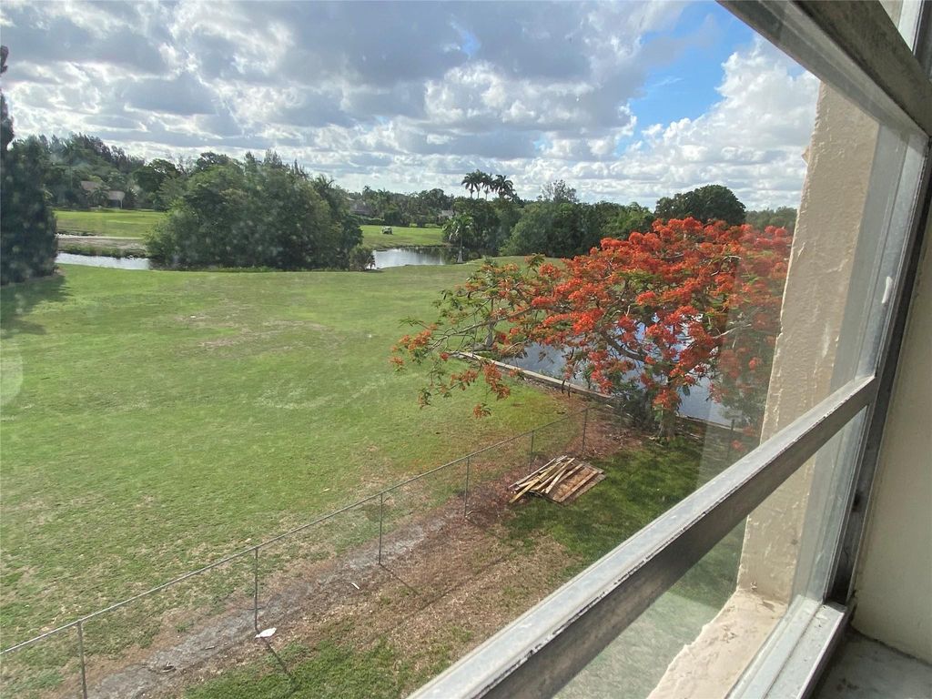 Photo of 5100 SW 90th Avenue #314, Cooper City, FL 33328 (MLS # F10545495)
